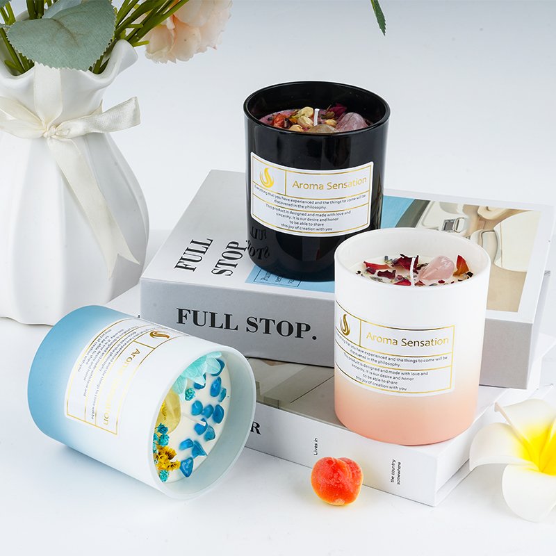Soy Wax Scented Candles With Dried Flowers Crystal luxury Natural Scented Candle Home Fragrance.
