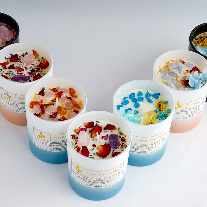 Soy Wax Scented Candles With Dried Flowers Crystal luxury Natural Scented Candle Home Fragrance.