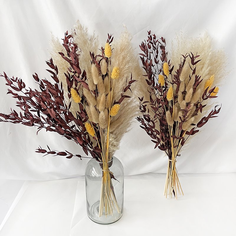Hot selling dried flowers dried pampas grass bouquet preserved eucalyptus leaves bouquet for room decor