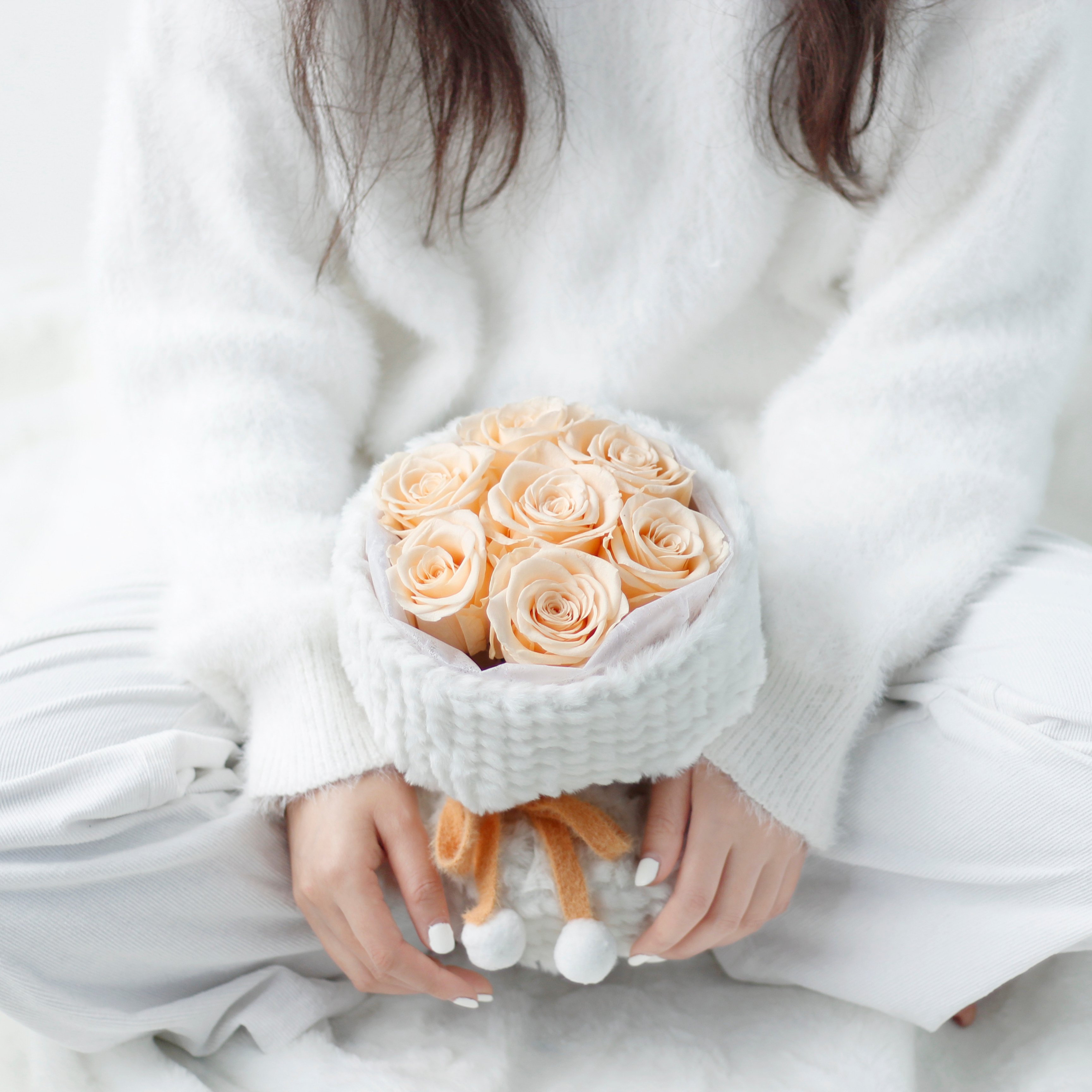 Lovebay OEM Design Valentine Mother Day Real Preserved Flowers Natural Forever Long Lasting Preserved Roses Flower Bouquet Plush