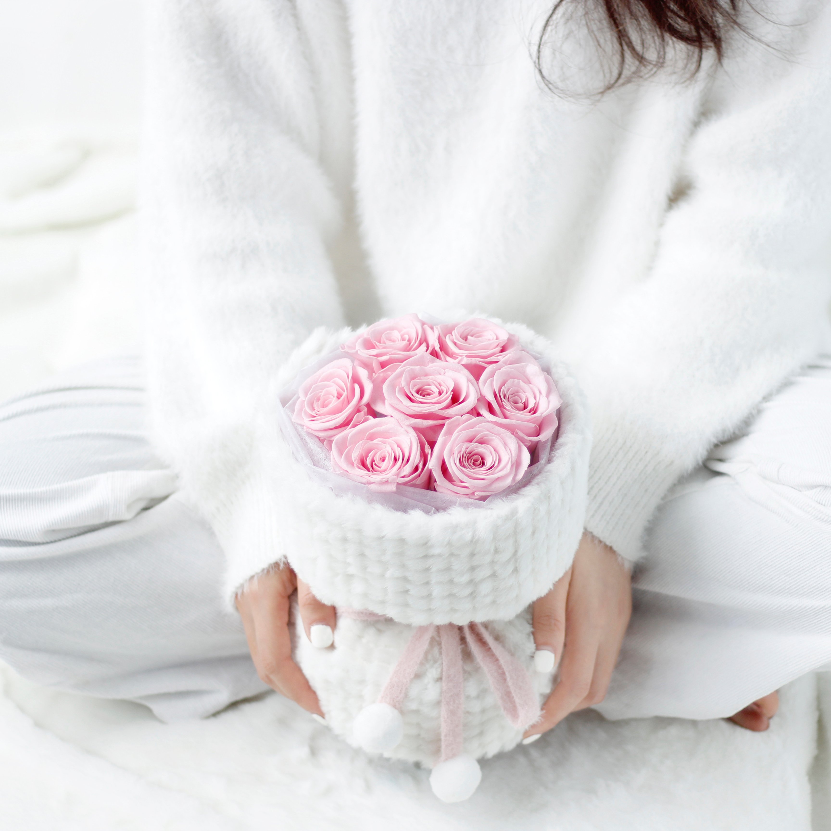 Lovebay OEM Design Valentine Mother Day Real Preserved Flowers Natural Forever Long Lasting Preserved Roses Flower Bouquet Plush