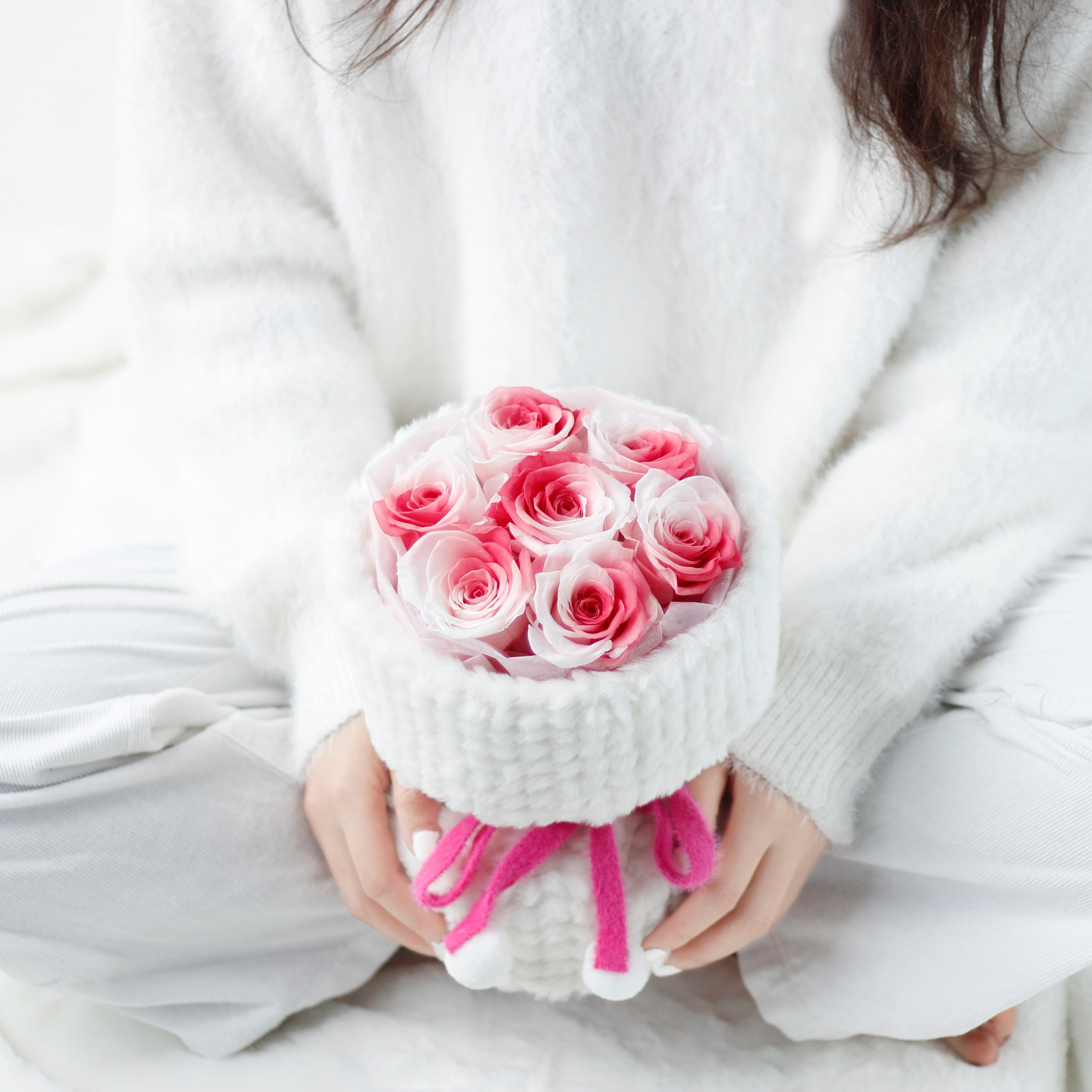 Lovebay OEM Design Valentine Mother Day Real Preserved Flowers Natural Forever Long Lasting Preserved Roses Flower Bouquet Plush