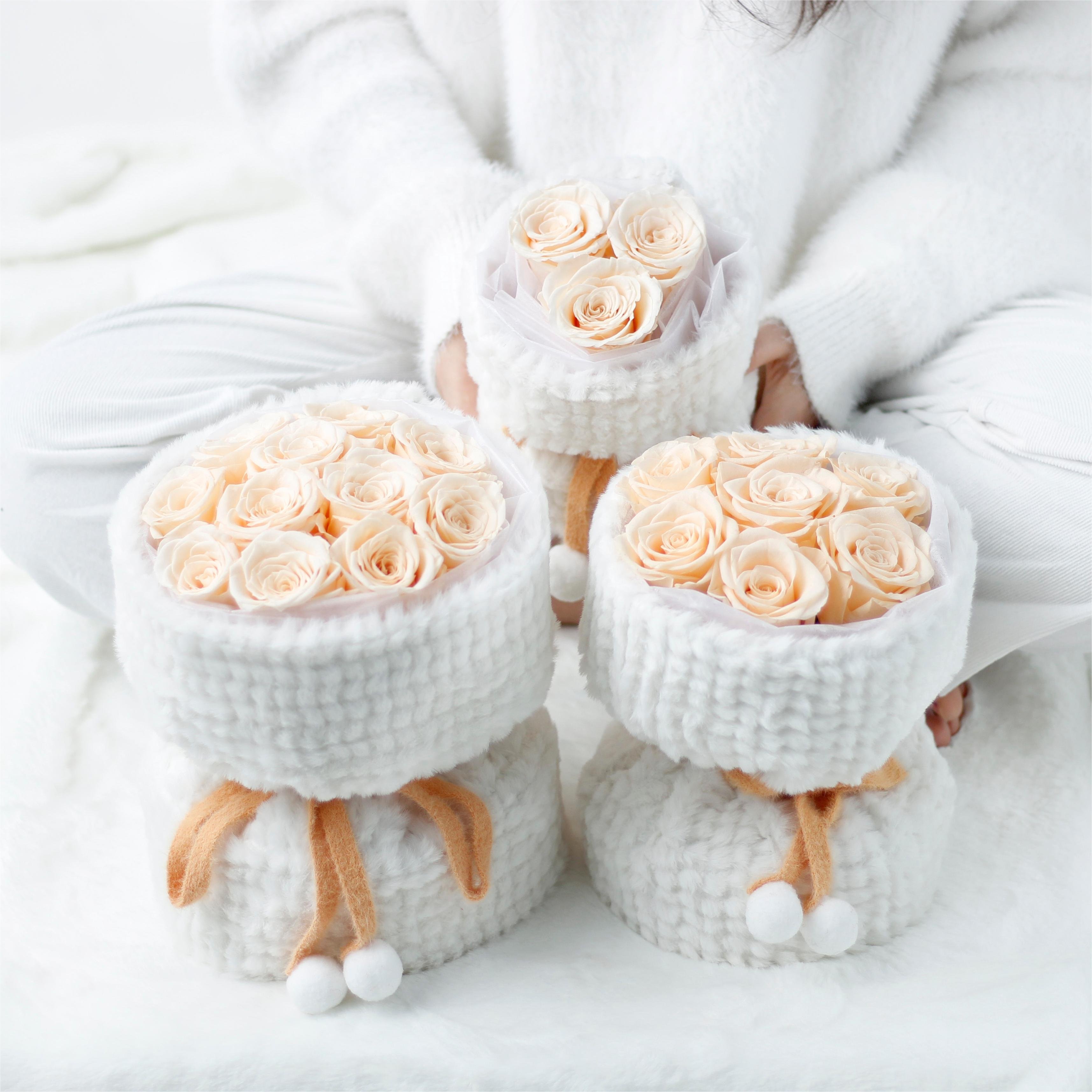 Lovebay OEM Design Valentine Mother Day Real Preserved Flowers Natural Forever Long Lasting Preserved Roses Flower Bouquet Plush