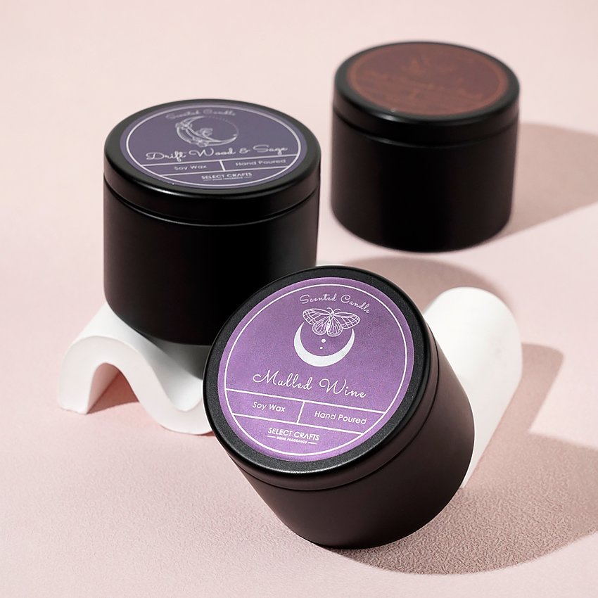 Newest Wholesale Custom Dried Flower Gemstone Candle for Gift Box Handmade 4oz 8oz Natural Soy Wax Black Tin Candle in Bulk