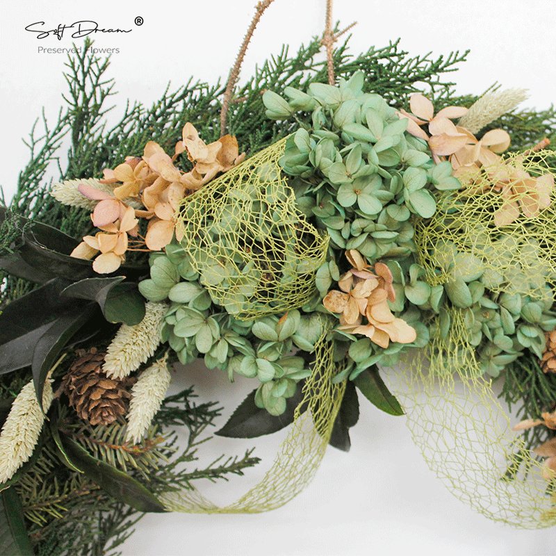 2024 Softdream New Design Cypress Hydrangea Customizable Natural Preserved Flowers & Plants Christmas decoration Wreaths