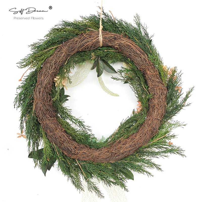 2024 Softdream New Design Cypress Hydrangea Customizable Natural Preserved Flowers & Plants Christmas decoration Wreaths