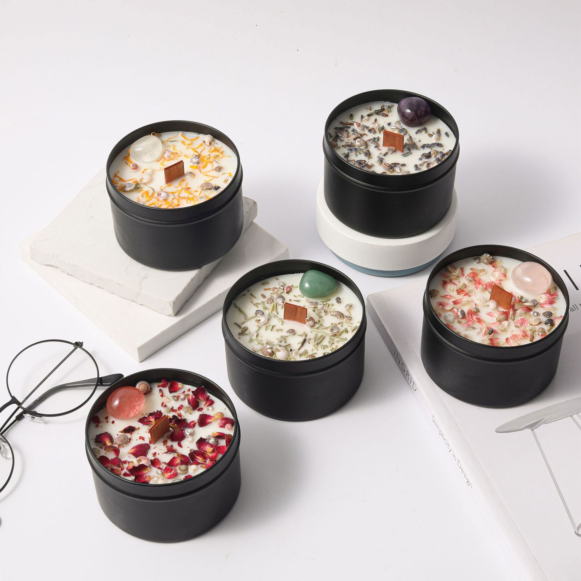 Custom Luxury Aromatherapy Home Decoration Crystal Soy Wax Scented Candles for Christmas and Easter