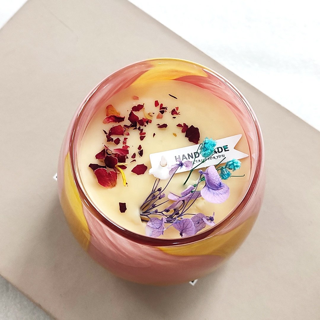 Custom hand-made colorful vase candles with dried flowers scented candles