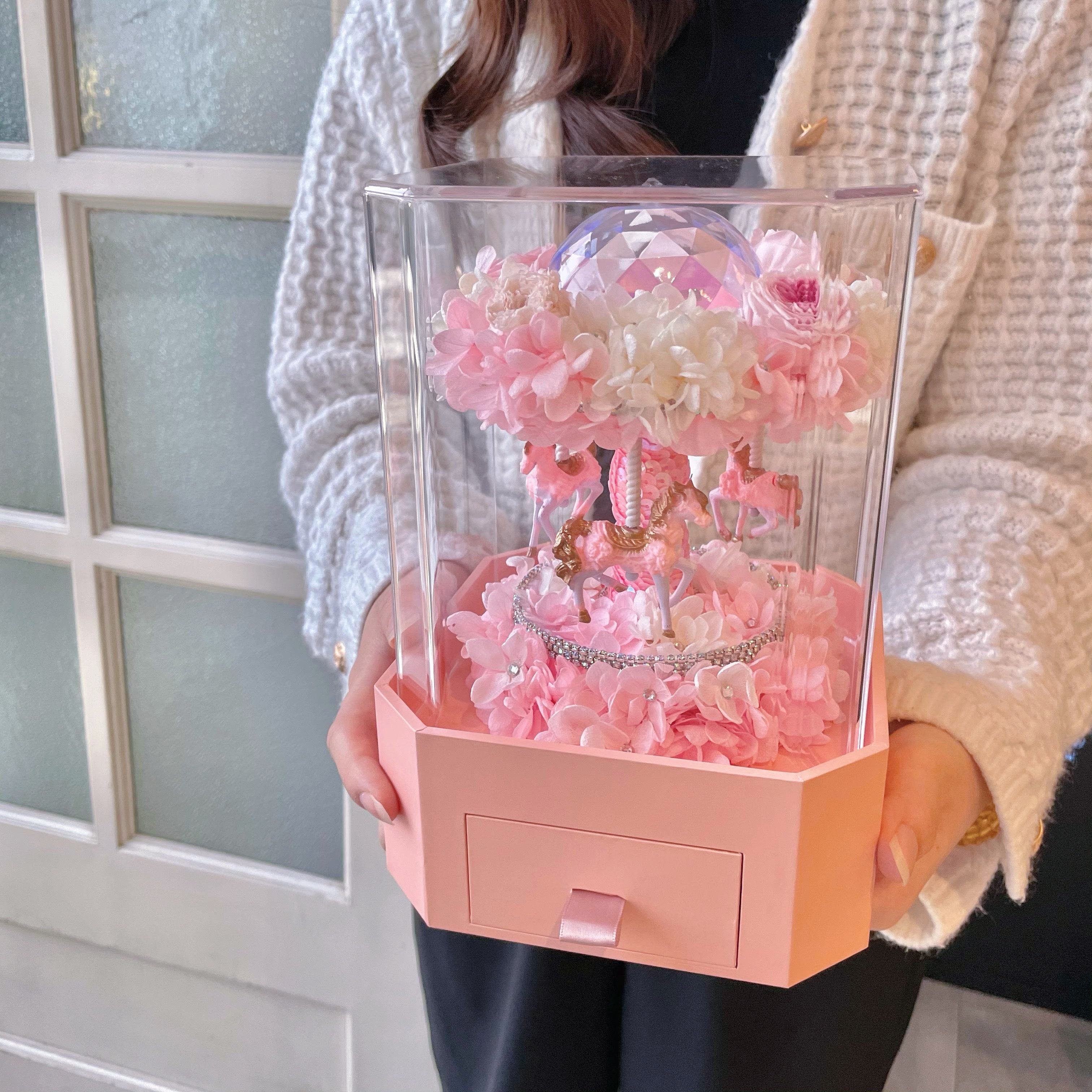 Wholesale Carousel Shaped Valentines day gift dried forever immortal everlasting Eternal flower preserved rose in acrylic box