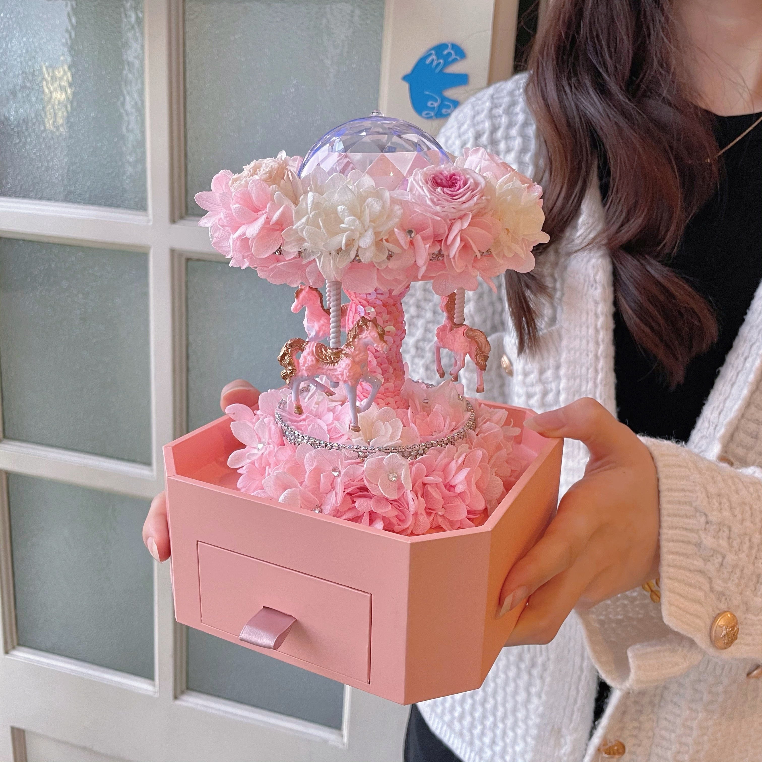 Wholesale Carousel Shaped Valentines day gift dried forever immortal everlasting Eternal flower preserved rose in acrylic box