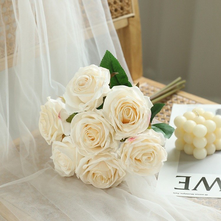 Eternal Flower Dried Flower 7 Head Bouquet High-grade Real Flower European Retro Rose
