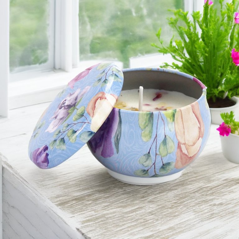 Accept Custom Portable Flower Designs Natural Soy Wax Hotel Candles Jasmine Scents Aromatherapy Tin Jar Candles