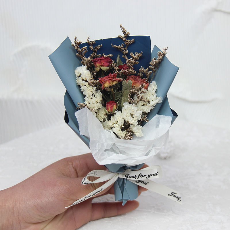 TC Wholesale Mini Kraft Wrapping Dried Flowers Roses Bouquet Props For Photos With Gift Box Home Wedding Decor Small Bouquet