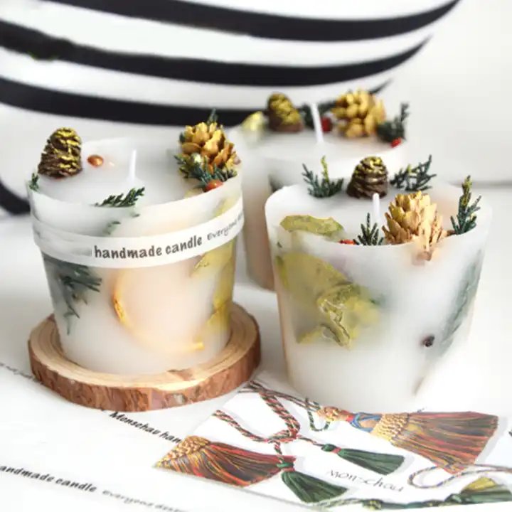 Wholesale Home decoration Christmas Cylindrical Aromatherapy Smokeless Candle Romantic Dried Flower Scented candles supplies