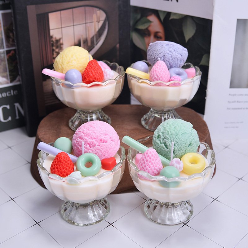 KWECO New Arrival Home Dessert Aroma Ice Cream Soy Wax Private-Label Scented Perfume Candle For Gift Wedding