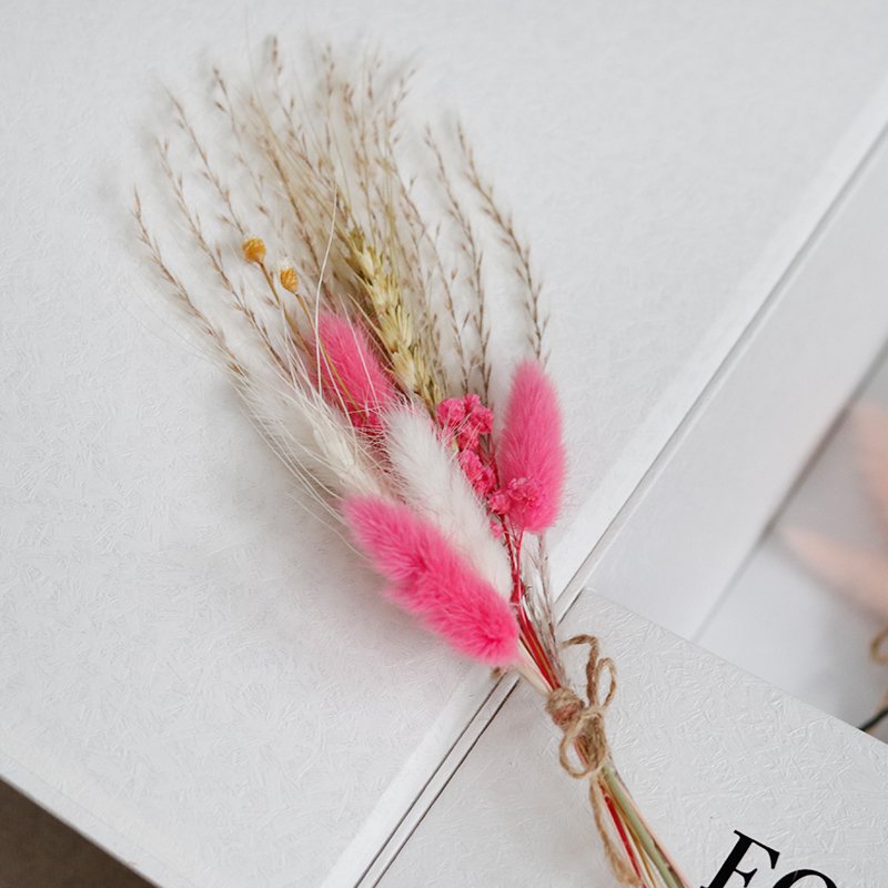 CH-057 Wholesale New Design real Nature Mixed Baby Breath bunny tails Mini Dried Flower Bouquet For Gift box Decorate