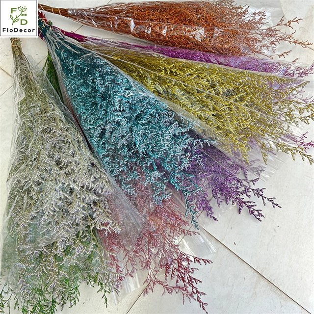 120g/Bundle 2023 Popular Wholesale Yunnan Natural Preserved Flower Misty Limonium Valentine's Grass Dried Flower For Decoration