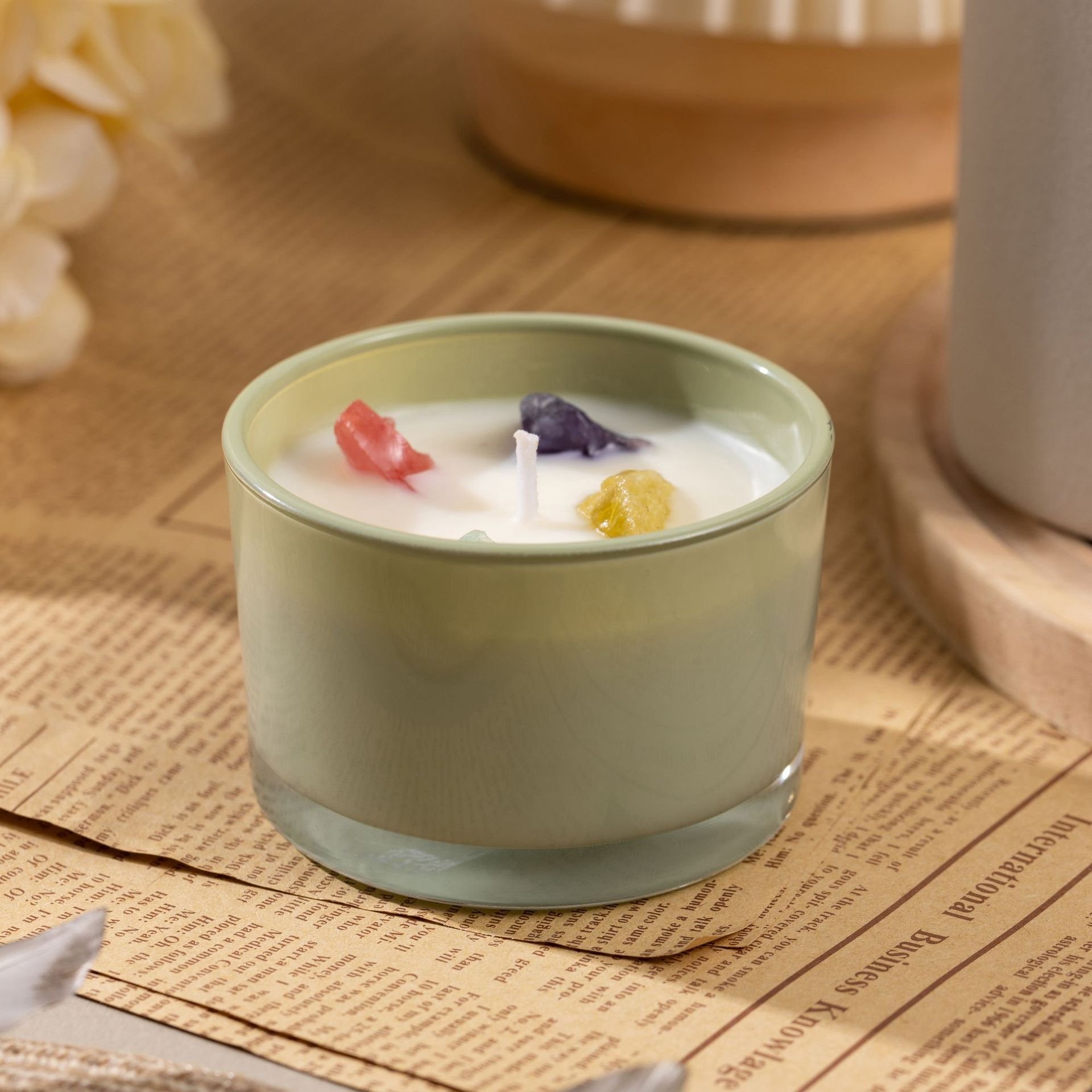 New Crystal Stone Aromatherapy Plant Essential Oil Dried Flower Soy Tin Candles For Bedroom Scented Candles