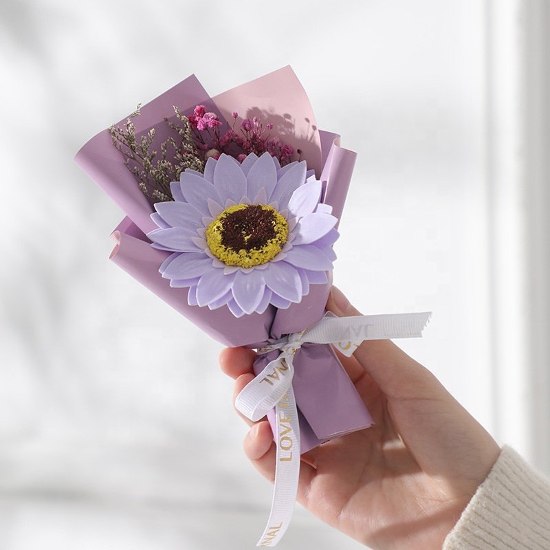 Wholesale Dried Flowers Artificial Soap Sunflower Mini Bouquet Wedding Valentines Mothers Day Gift Decoration ramos de flores