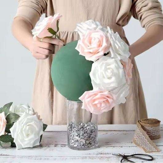 Yiliang Flower Mud Spherical Garden Foam Fresh Dried Flower Absorbent Sponge Wedding Car Flower Mud Packaging