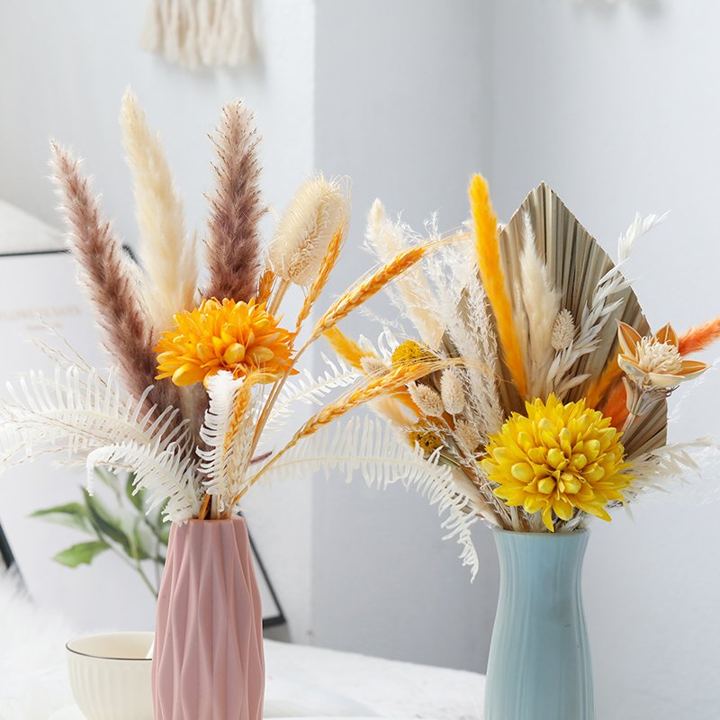 Wholesale factory supply dried flowers mini flowers bouquet for wedding home decoration