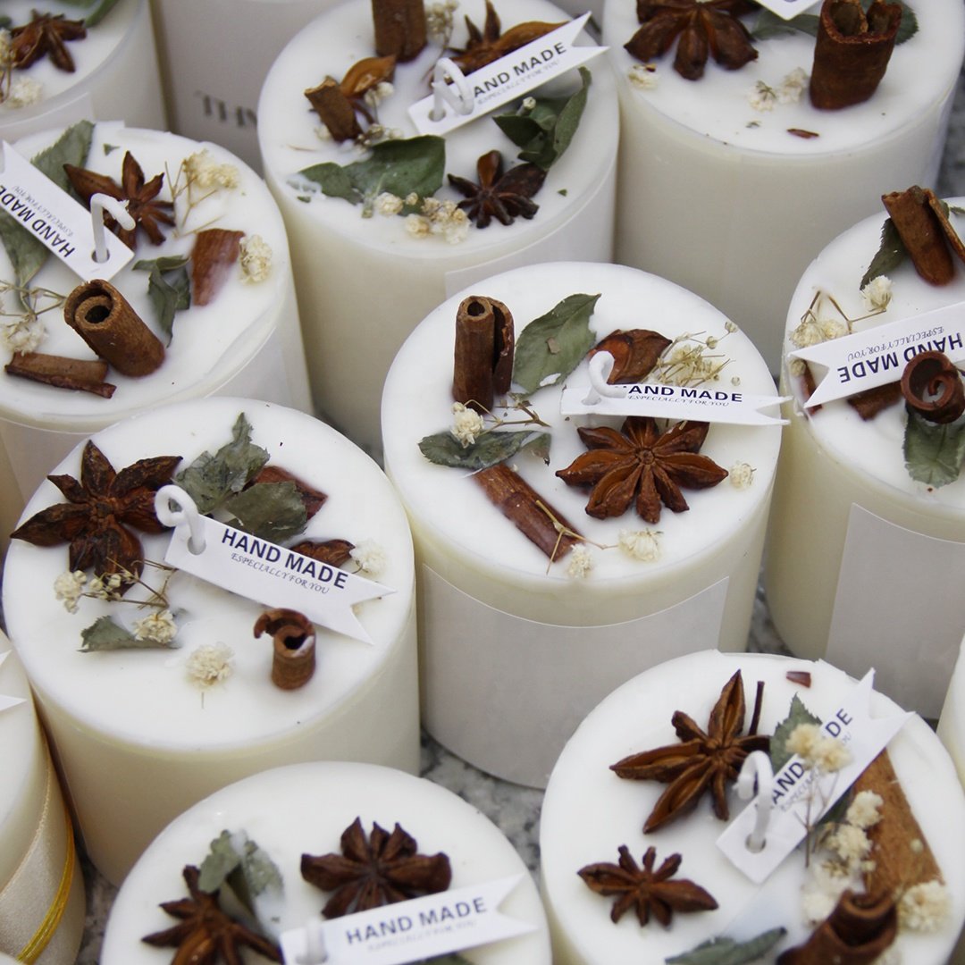 Wholesale luxury cylindrical dried fruit candles natural Dried flower scented candles for wedding GIft