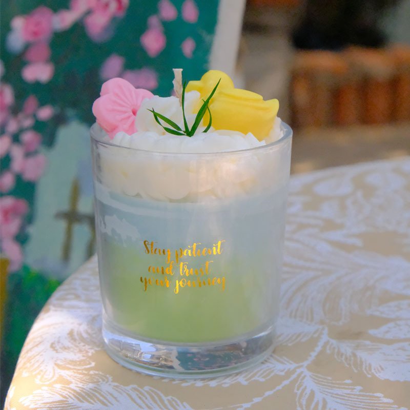 Luxury Ice Cream Scented Candles in Transparent Glass Jars with Unique Design Customizable Holiday Decorative Candle Jars