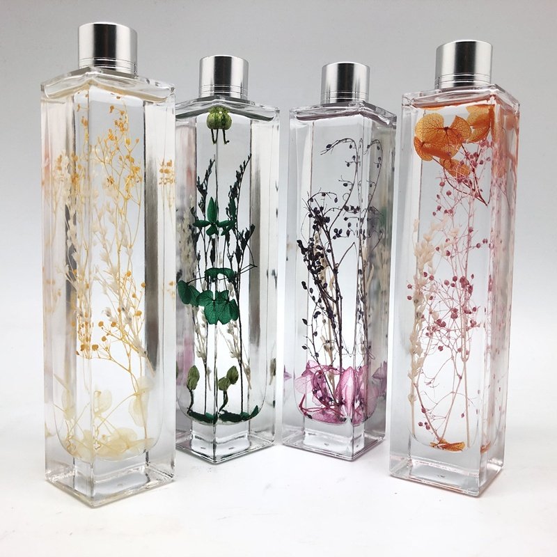 OEM Eternal Preserved Flower Herbarium Oil Glass Bottle Real Dried Flower for Home Decoration Gift