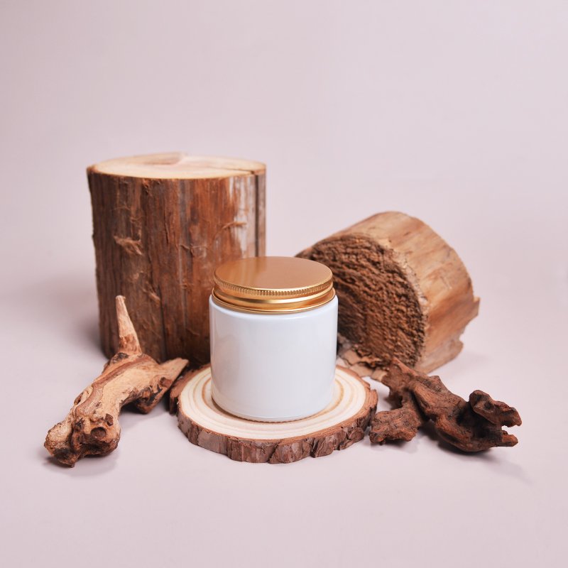 2024 Wholesale custom scented Solid color Premium sense canned with lid Aromatherapy candles white handmade Aromatherapy candles