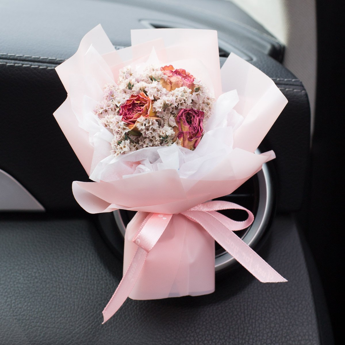 Customized Mini Bouquet Car Perfume Air Conditioning Outlet Vent Fragrance Dried Flower Car Air Freshener