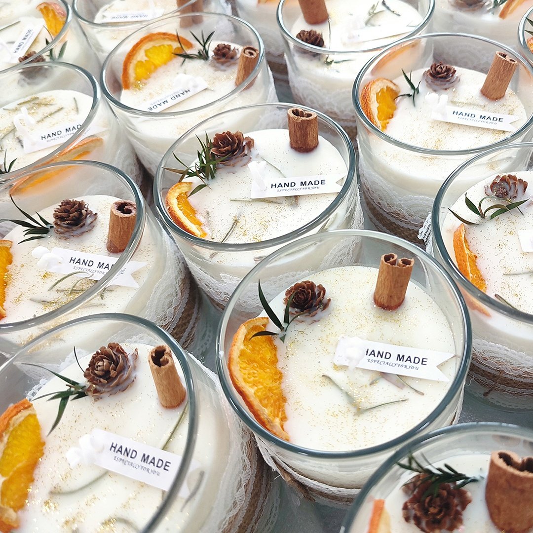 Wholesale Manufacture Dry Flower Fragrance Oil Candle scented candles for Home Decoration Christmas Easter and Diwali