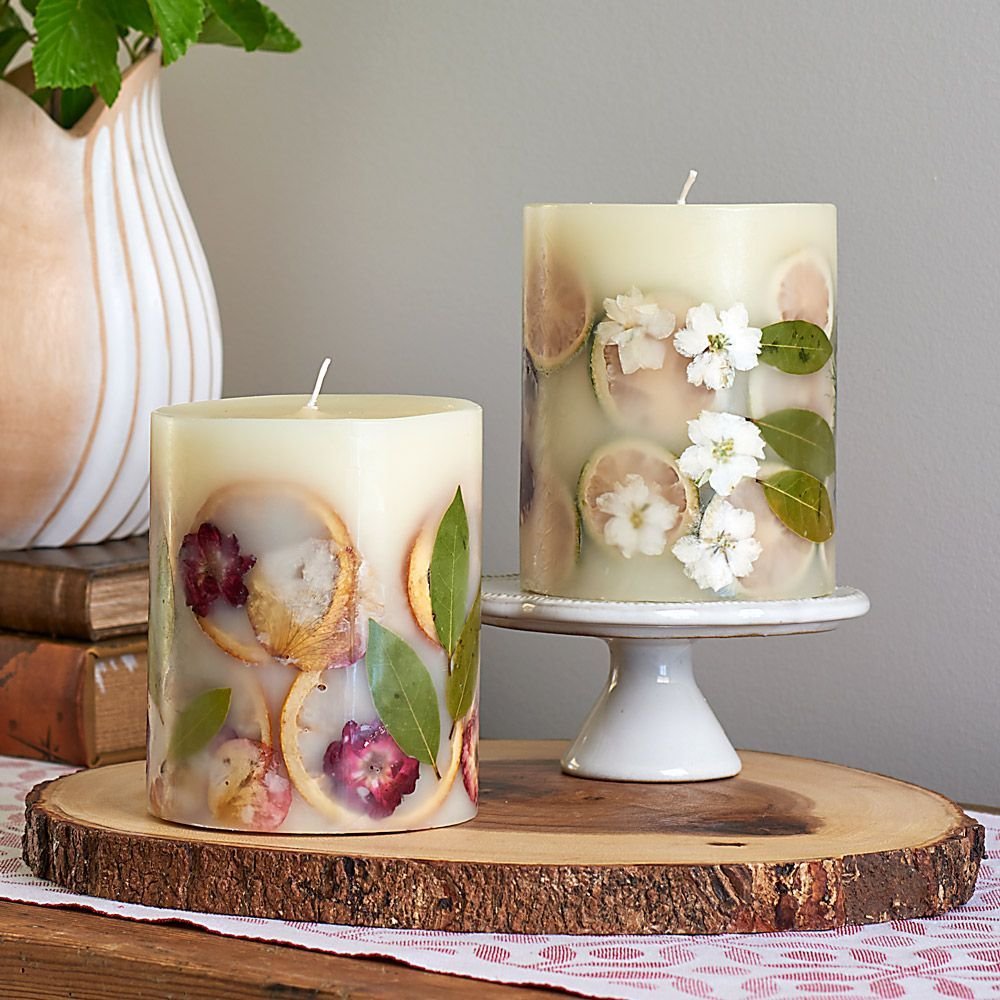 Natural Dried Flowers Aromatherapy Pillar Candle with Cotton Wick Scented Bulk Candle for Home Decoration for Easter Occasions
