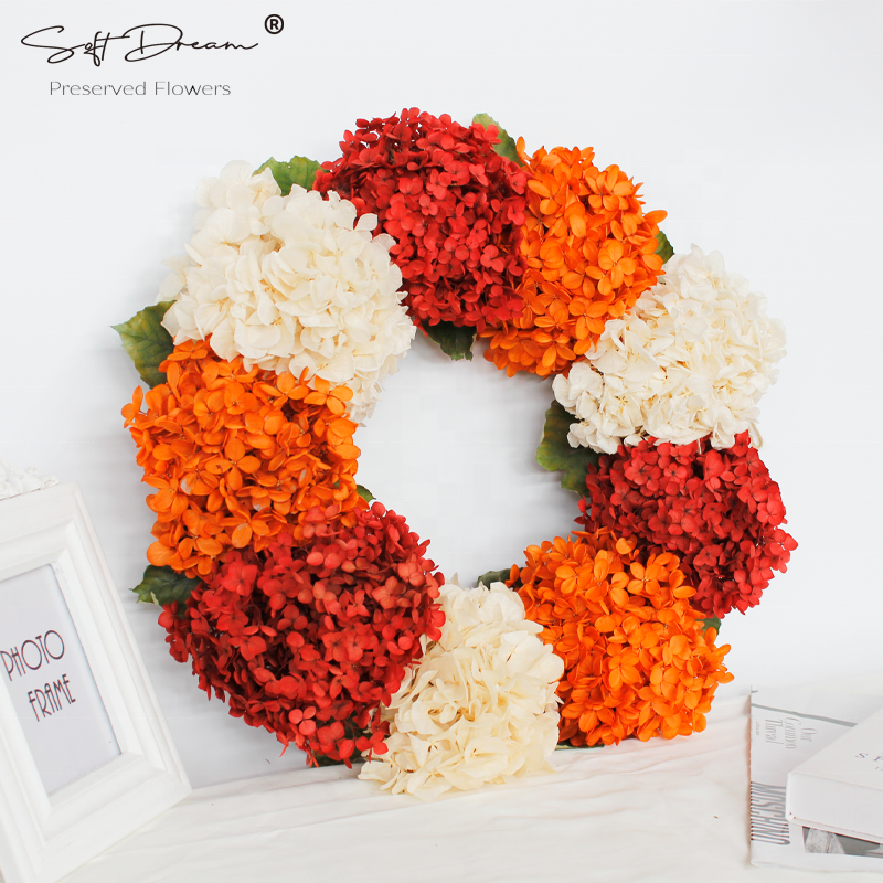 Hot Selling Christmas Natural Real Dried Flower Garland Preserved Hydrangea Autumn Wreath Decorative For Front Door