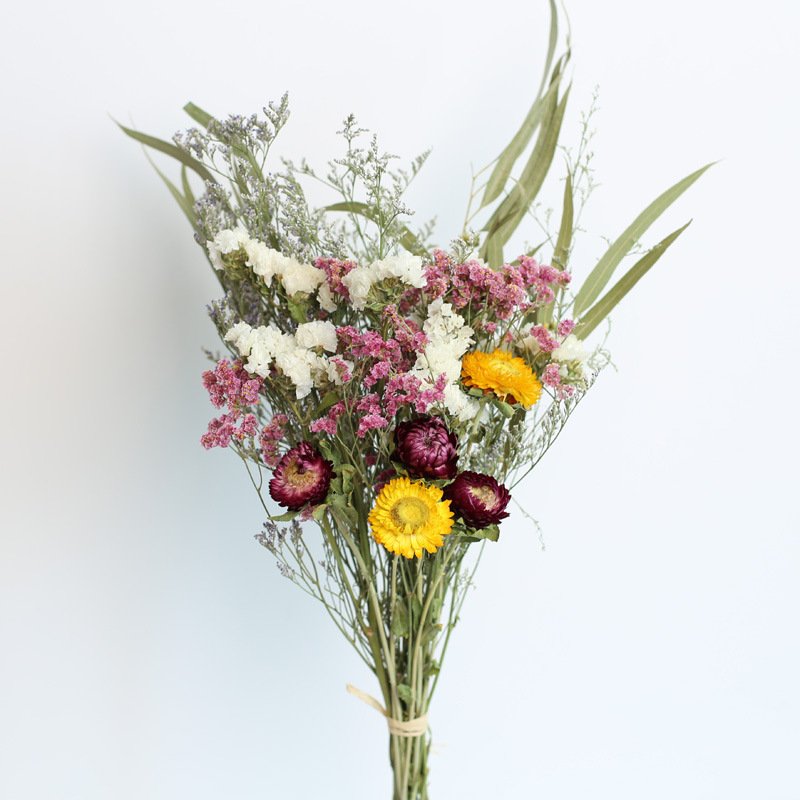 Rose Sunflower Eucalyptus Gypsophila Daisy Forget-me-not Lover Grass Dried Flower Bouquet for Girlfriend Gift