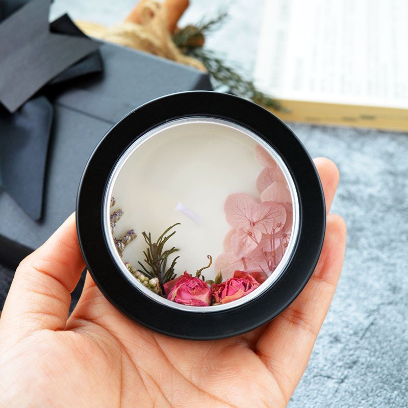 Classic Fancy Dried Flower Scented Candles Aromatherapy Scented Candles with Black Tin Jar See Through Box Gifts