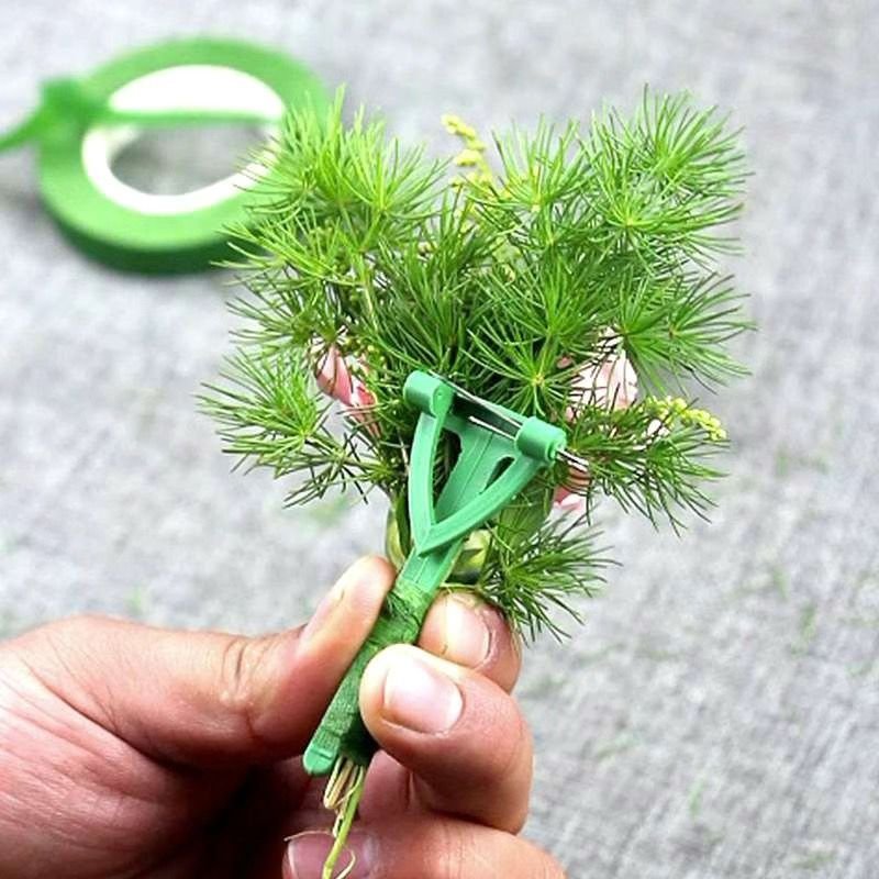 Wholesale mixed dried flower for forever corsage decora bouquet pin for wedding party feather corsage floral accessories