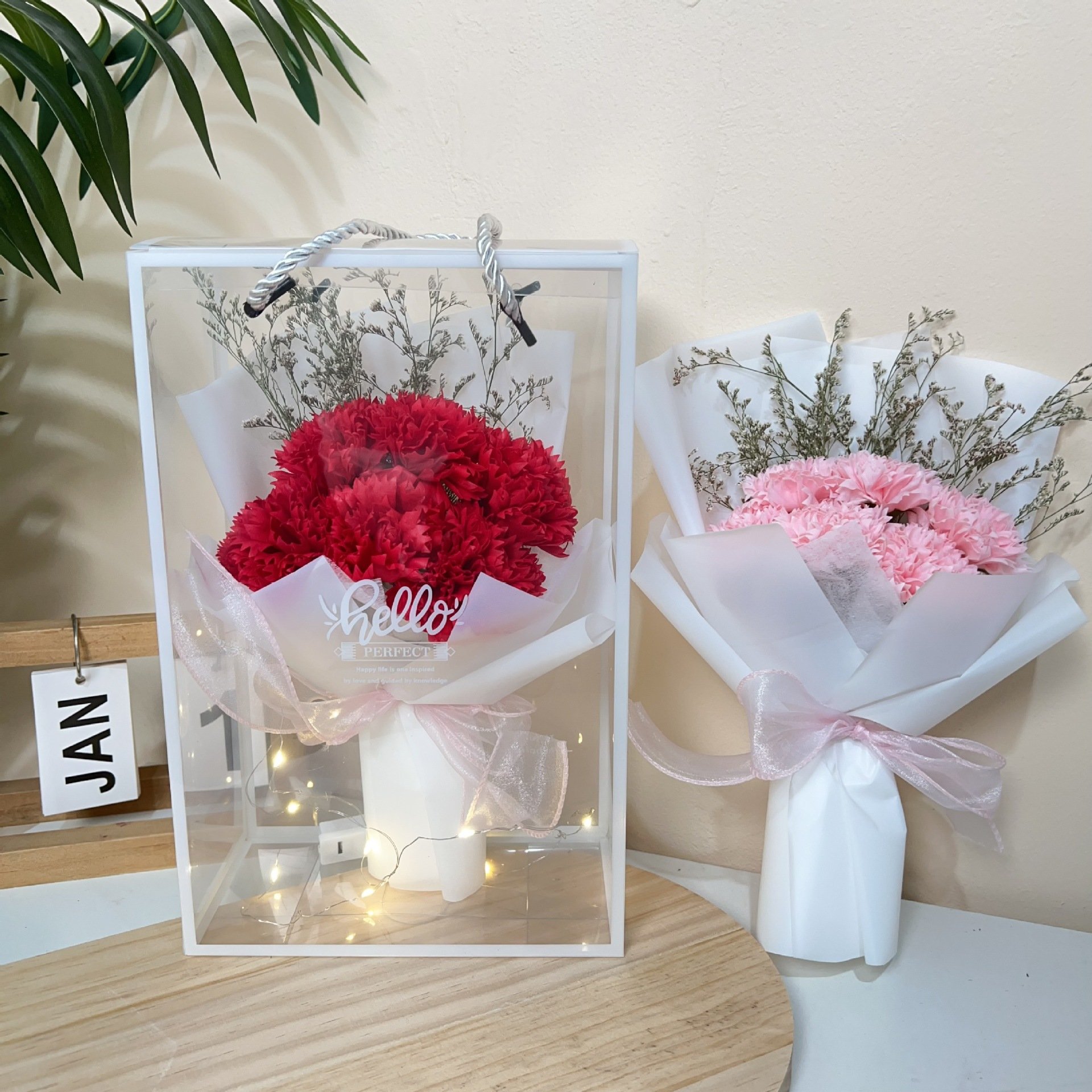 Real Nature Customized Dried Bouquet carnation Flower Gift Flower Bouquet Box For Wedding Bouquet Decoration
