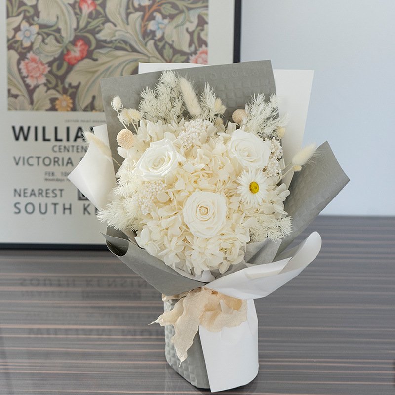 Yunnan Dry Flowers Peony And Stem Roses In Holder For Wedding Preserved Flower