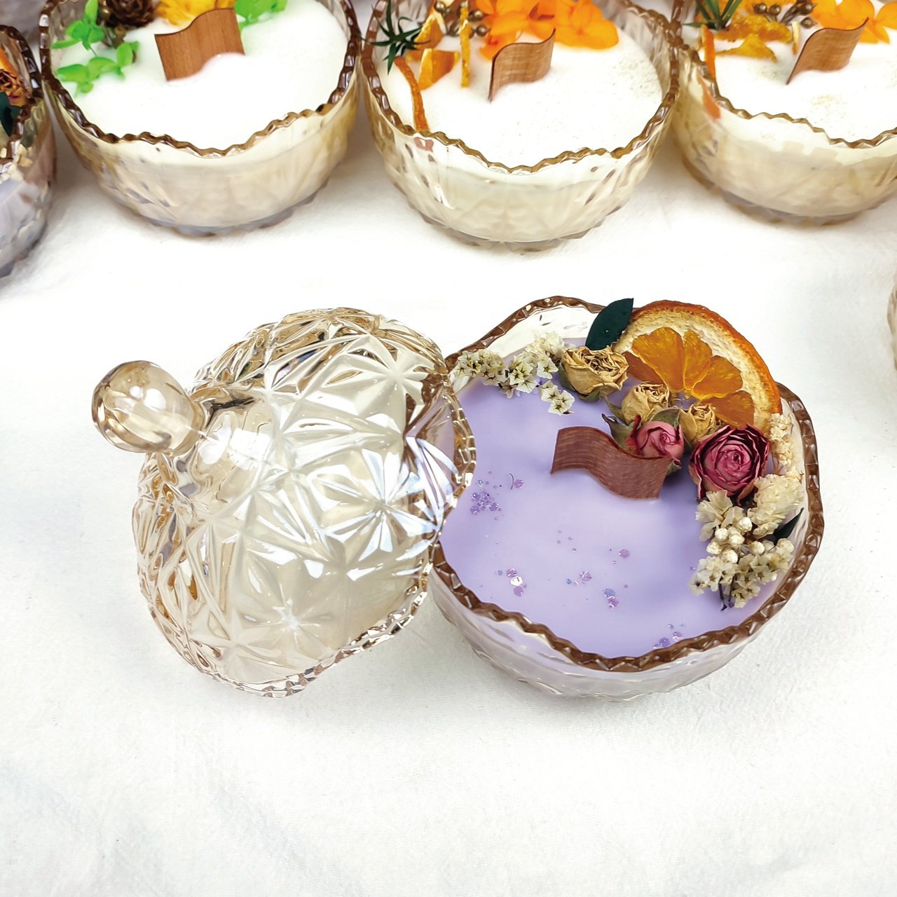 Hot Selling Dried Flower Chakra Crystal Scented Candle Electroplated Candy Cup for Home Decoration Weddings and Christmas