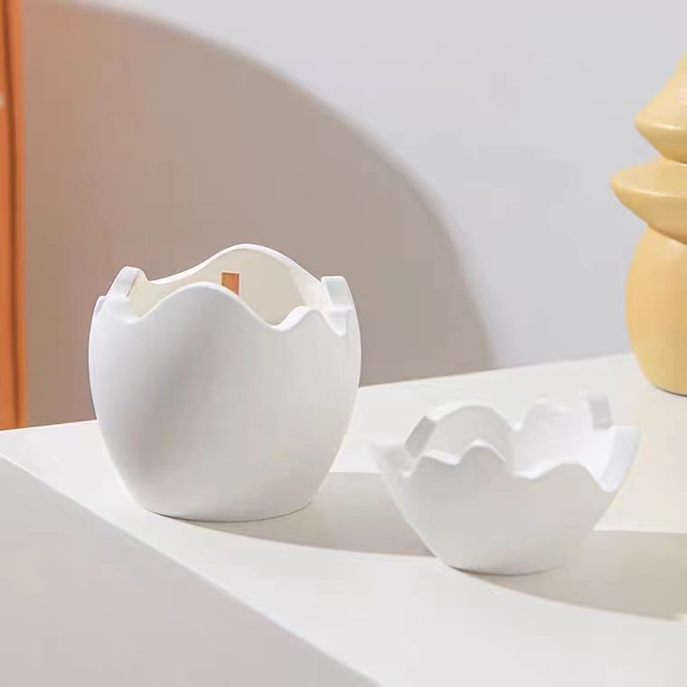 Wholesale 2022 New Unique Design Cute Egg Shape Candles Home Wedding Decorative Cement Container Scented Candle