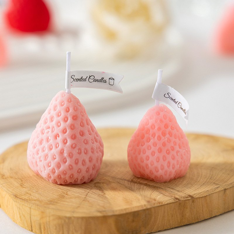2 sizes Cute strawberry Shaped Fragrance Soy Wax Scented Candles For party