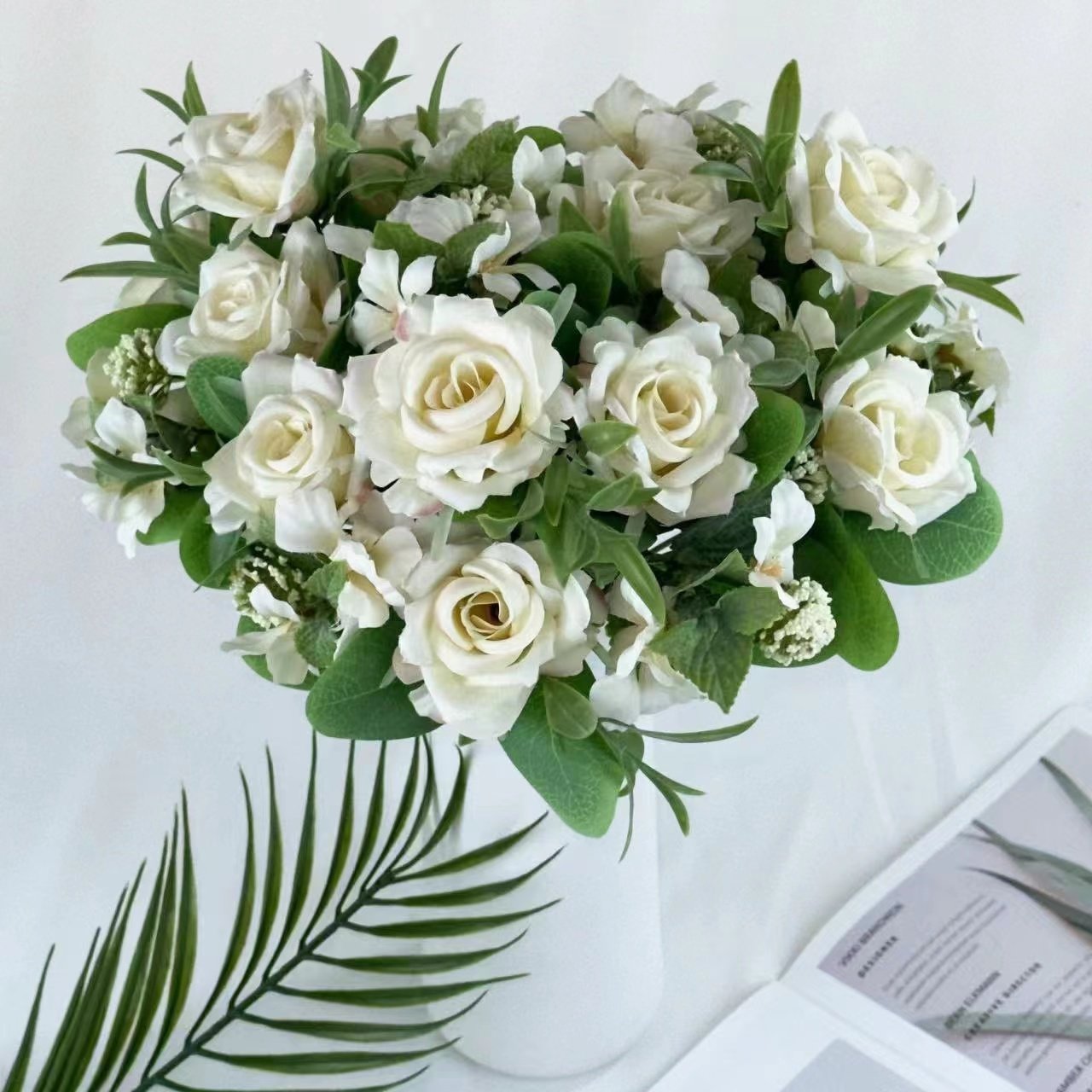Custom Logo High Quality Wreaths Garlands Dried Look Artificial Flowers Vintage Floral Decor