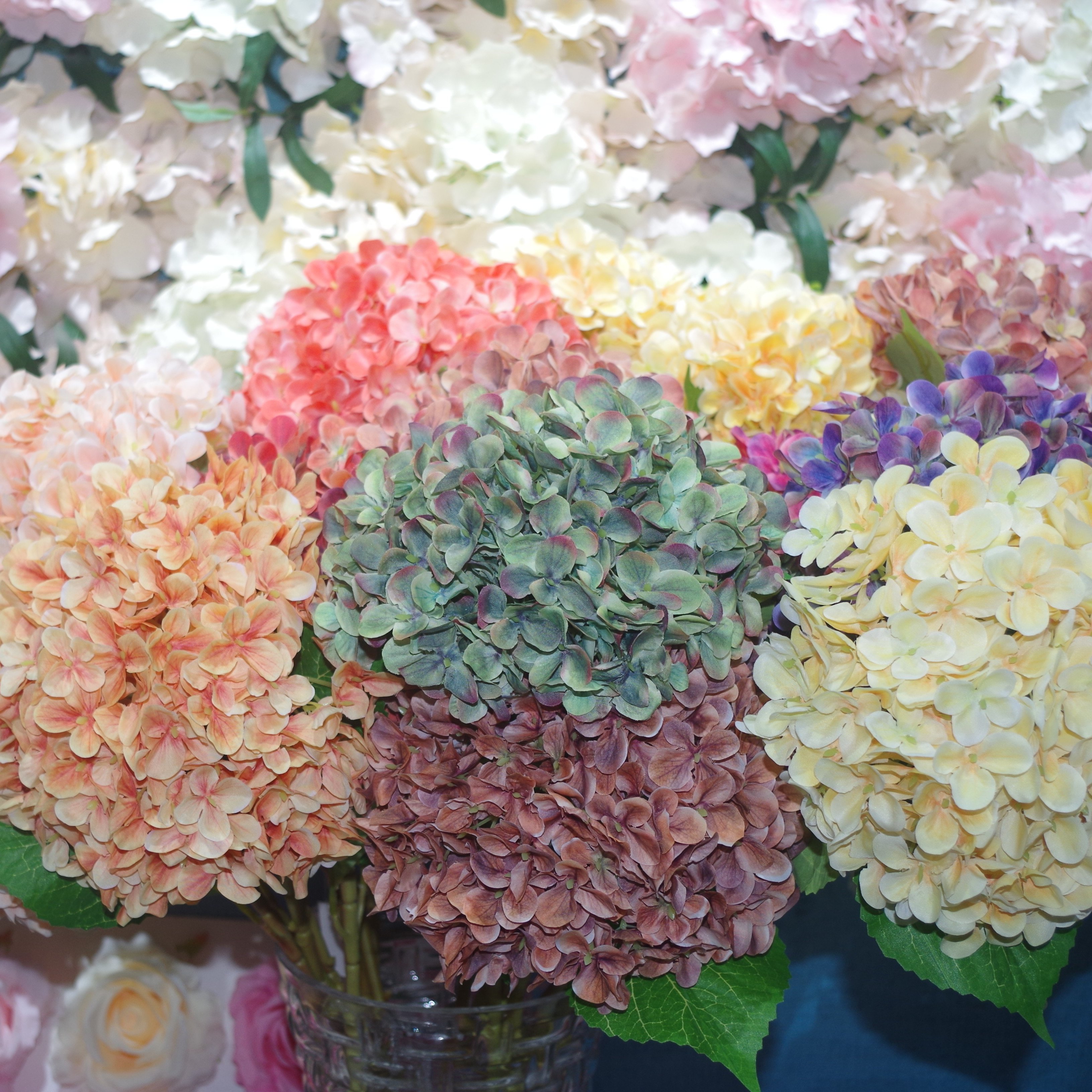 Hot Selling 3D Hydrangea Artificial Flowers Cheap Cloth Wedding Decoration Supplies For Home Wall Decor Mother's Day Celebration