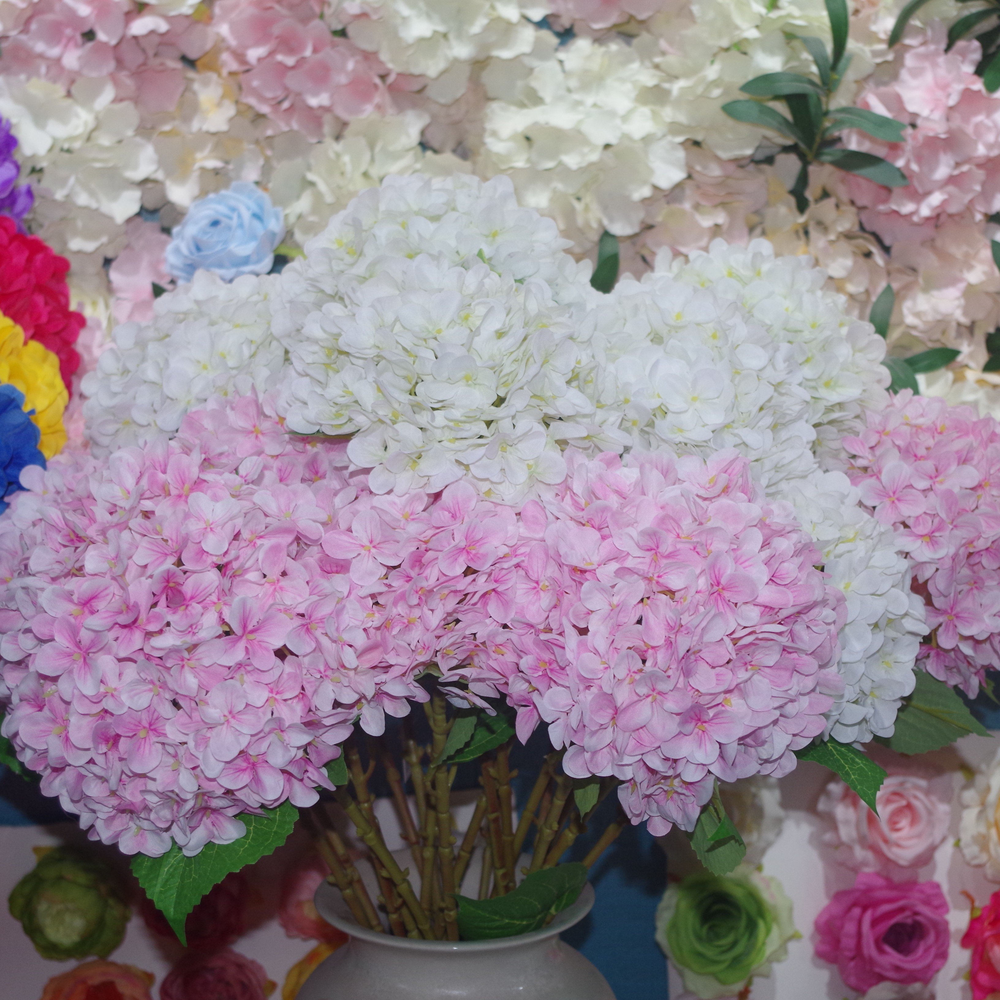 Hot Selling 3D Hydrangea Artificial Flowers Cheap Cloth Wedding Decoration Supplies For Home Wall Decor Mother's Day Celebration