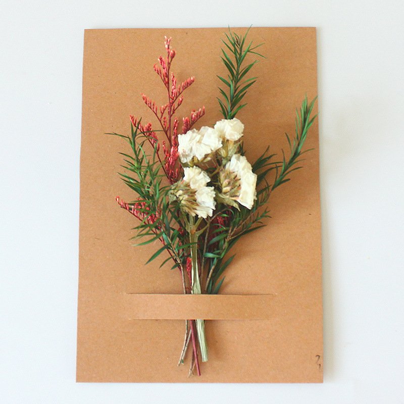 Handmade Material Dried Flower Colorful Luxury Mini Natural Dried Flower Bouquet Cardboard Packaging