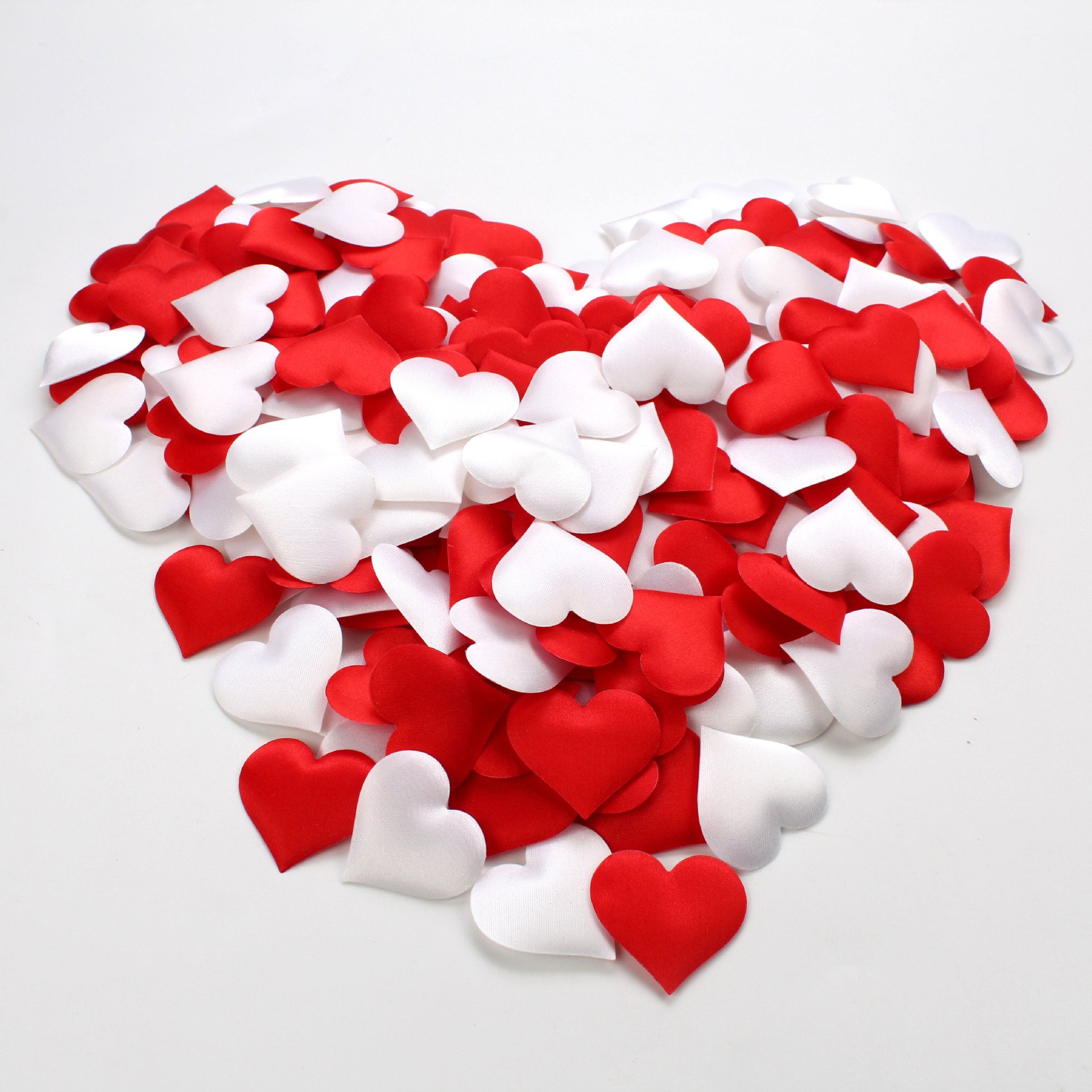 New 100pcs Sponge 3D 3.5CM Heart Shape Petals Romantic Silk Petals for Wedding Party