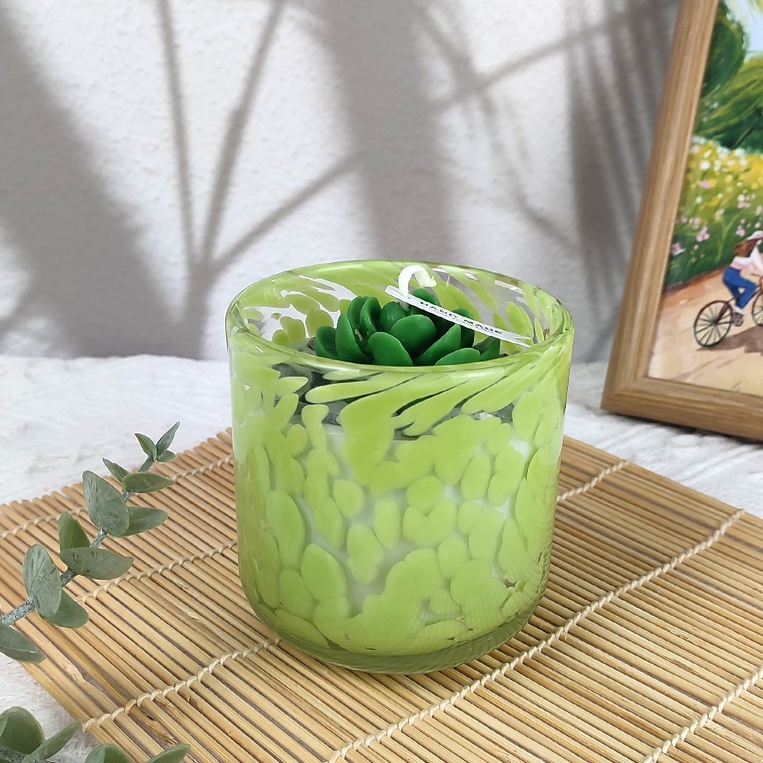 Wholesale Low MOQ Crystal Scented Aroma Candle Dried flowers scented candles in the Multiple Colors Handmade Jar