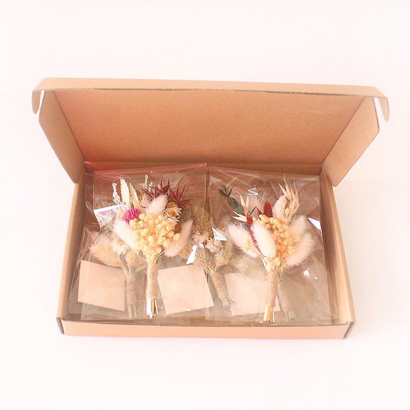 Mini Fresh Small Bouquet of Dried Flowers for Holiday Decorations Christmas Graduation Halloween Souvenirs