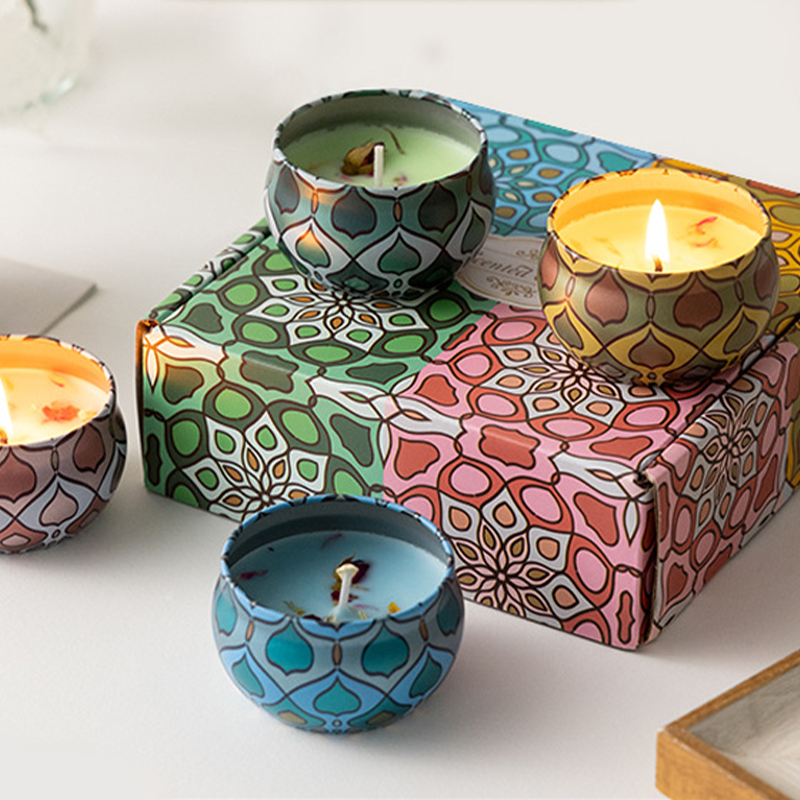 Luxury Wedding Gift 4Pcs Essential Oil Candle Custom Metal Tin Perfumed Soy Wax Scented Candle Gift Set