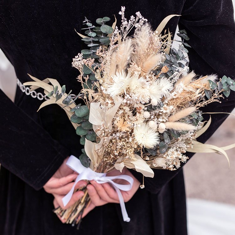 Wholesale Fleur Mariag Bride Flower Bouquet Wedding Dry Flower Ted Bakerlayered Brides Bridal Bouquet BOX Ins Multi Colour 10pcs